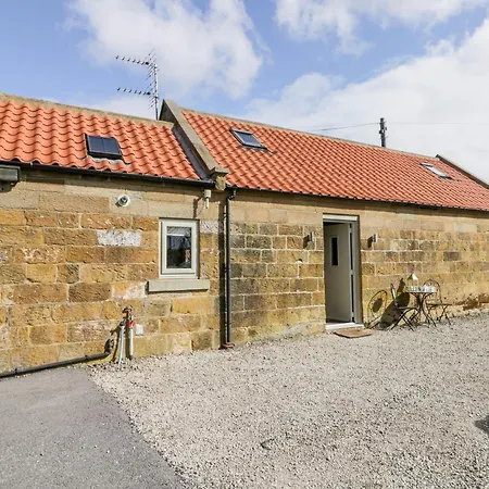 Stable Holiday home Stoupe Brow
